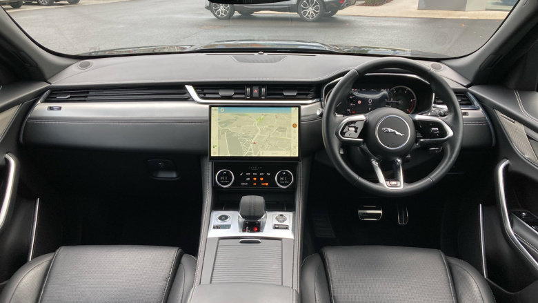 Jaguar F-Pace 2.0 D200 R-Dynamic SE 5dr Auto AWD Diesel Estate